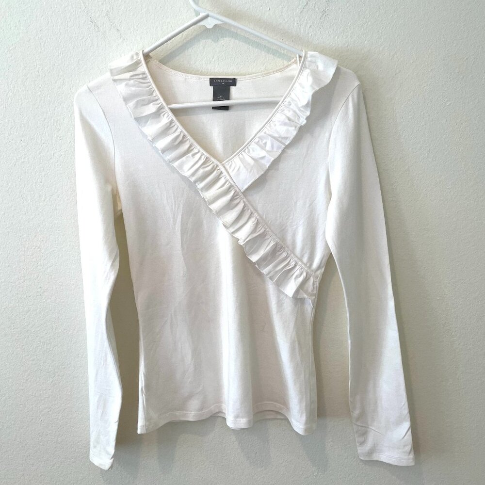 Ann Taylor Ruffles V-Neck Long Sleeves Top   White  Size: XS